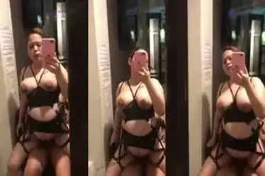 Ngewe Tante Toge di Depan Cermin